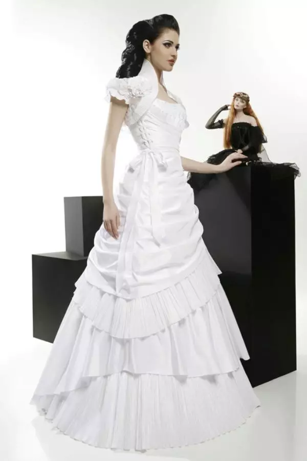 Robe de mariée de la collection de curations A-Silhouette
