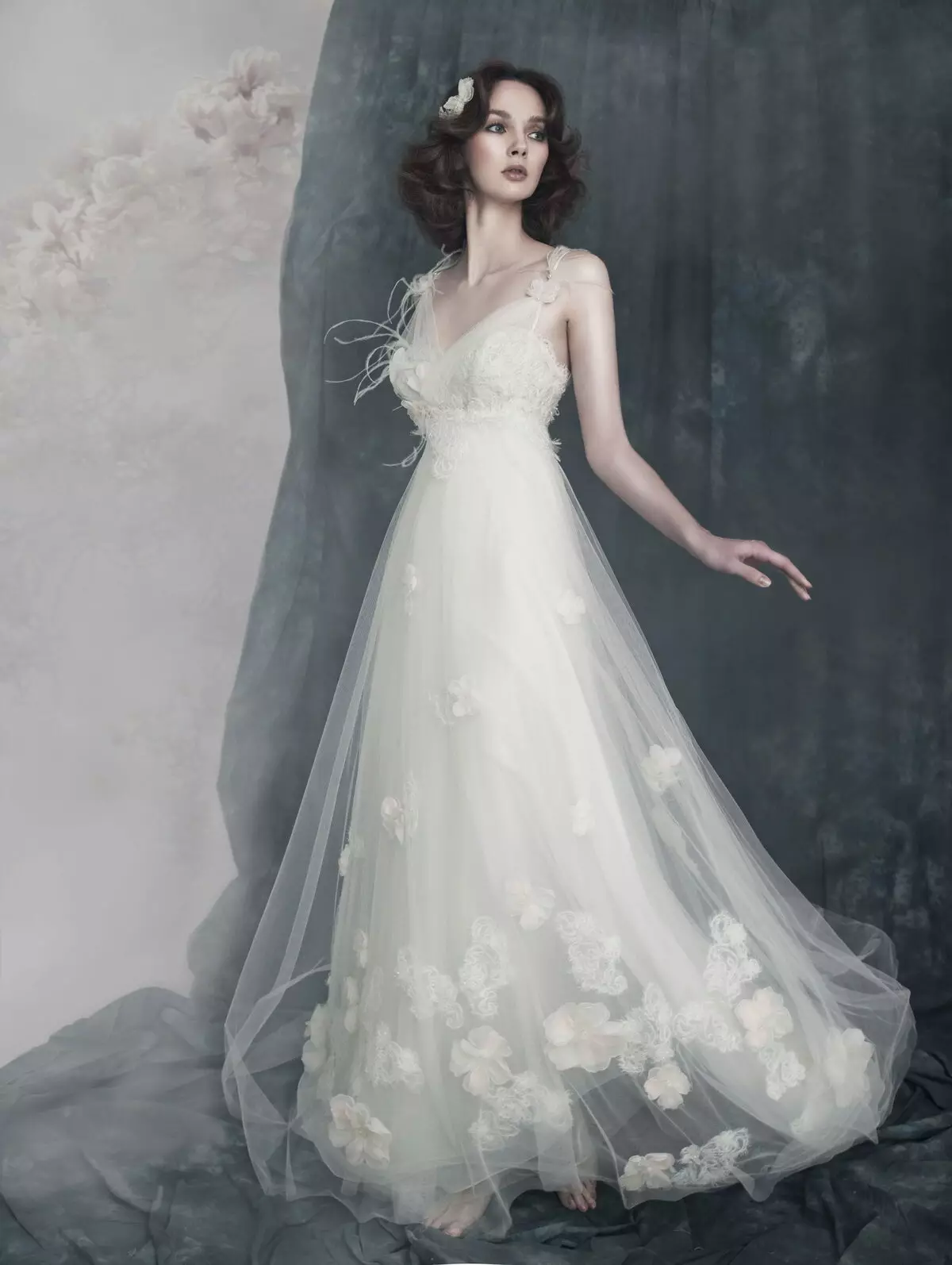 美しい白いウェディングドレス