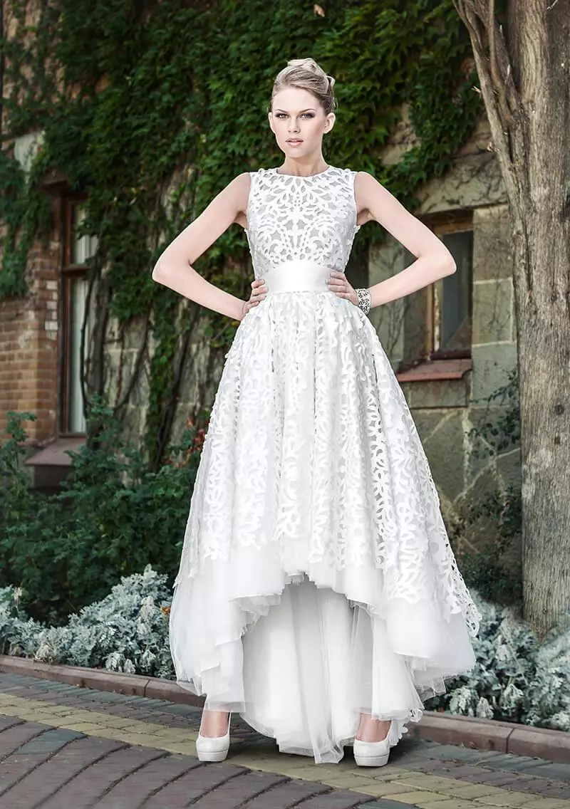 Baltas nėrinių vestuvių suknelė trumpas priekinis ilgis galas