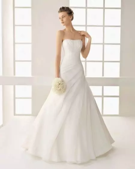 Escollendo un vestido de noiva branco por cor