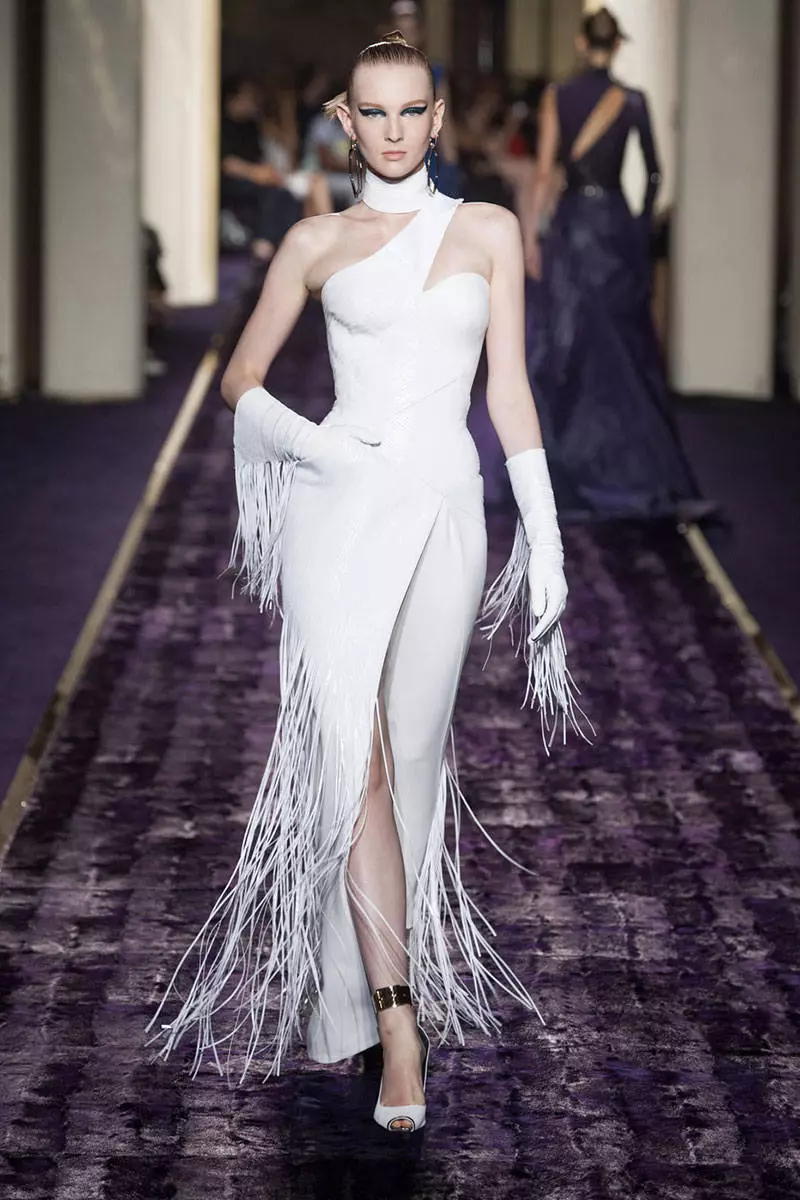 Versace पासून लग्न ड्रेस