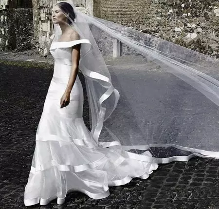 Vestido de noiva de Alessandro Angelozzi con Fata