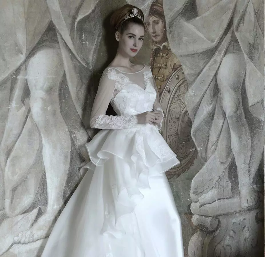 Vestido de noiva de Atelier Aimee con Bas