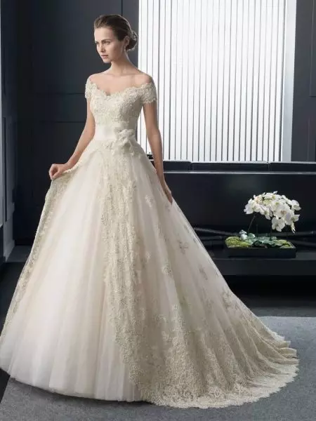 Klasické svadobné šaty s Fixted Shoulders