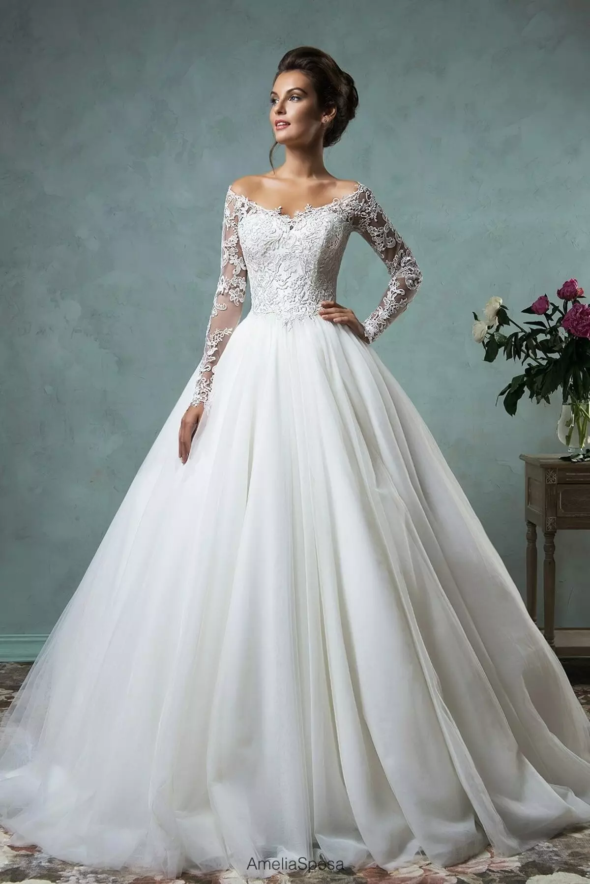 vestit de núvia clàssica magnífica