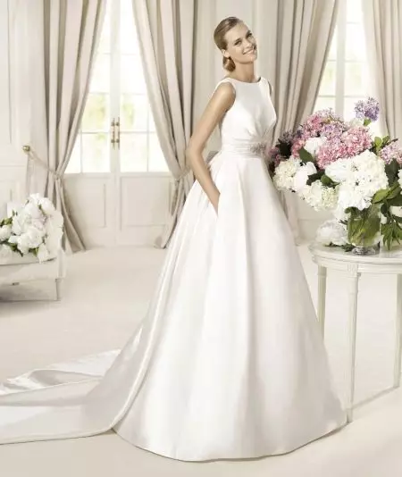 Класичен венчален фустан од proviasias