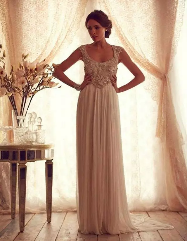 從Anna Campbell上的Gossamer系列的婚紗禮服