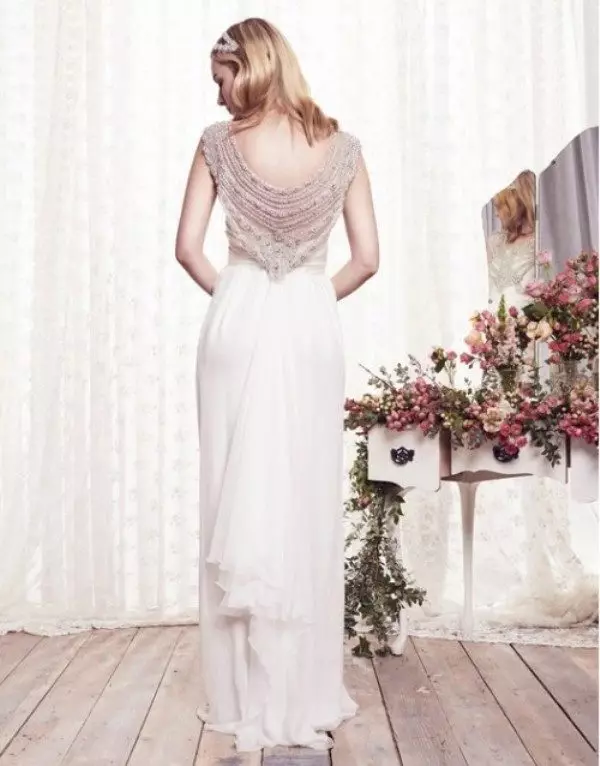 Giselle Lace Wedding Dress ji Anna Cambell