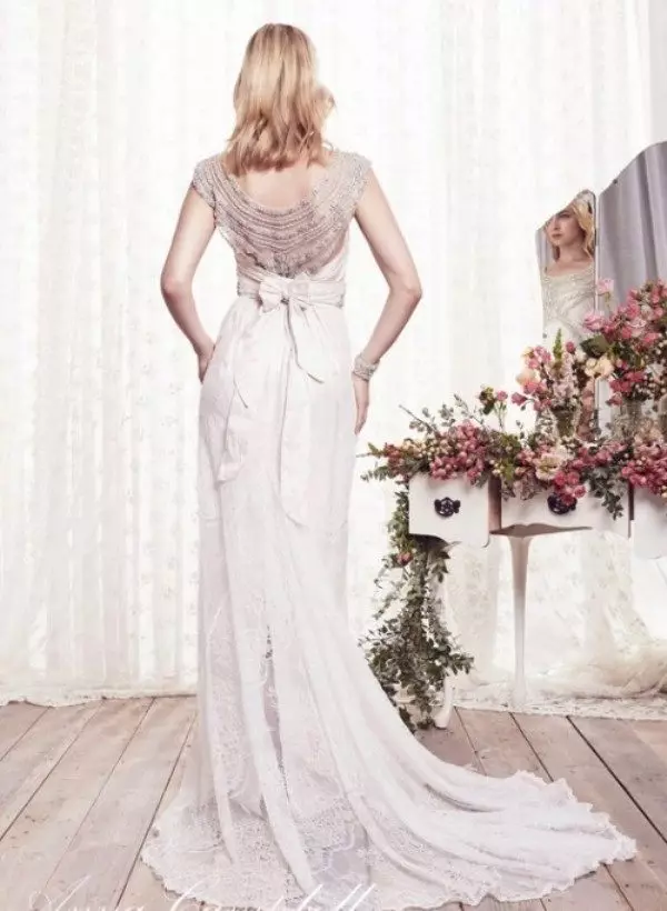 Giselle Slimline Hochzeitskleid von Anna Cambell