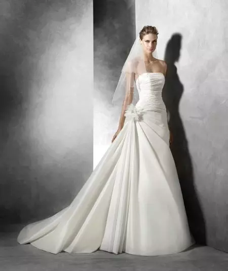 Abito da sposa dalla collezione 2016 dalla prigione