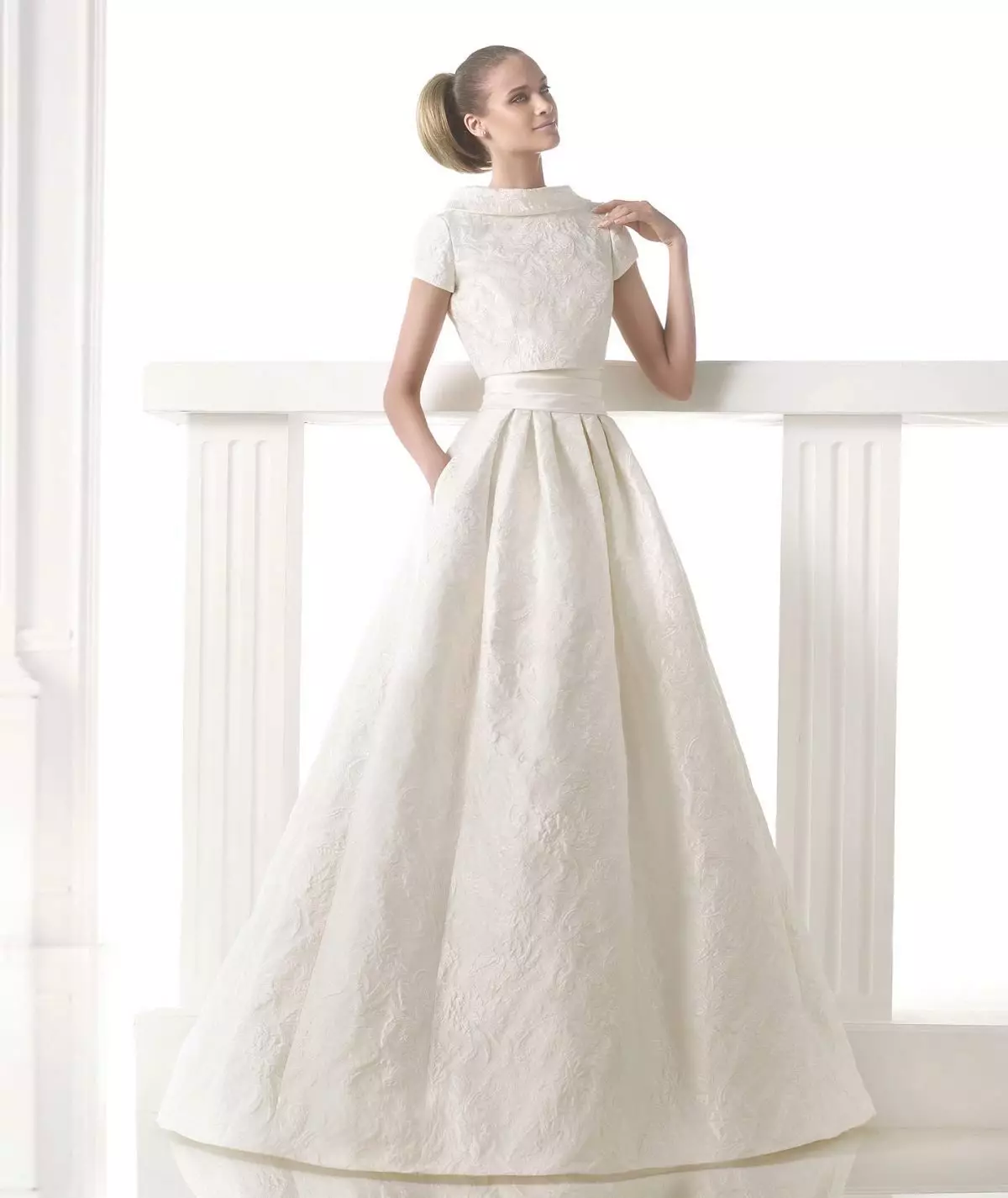 Abito da sposa in stile retrò