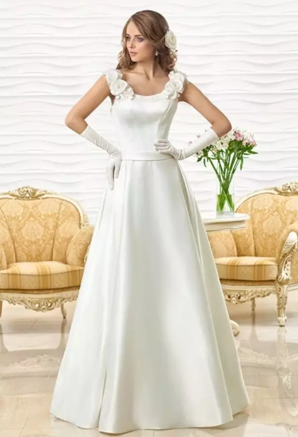 Vestido de noiva uma silhueta de Oxana voa com cores volumétricas