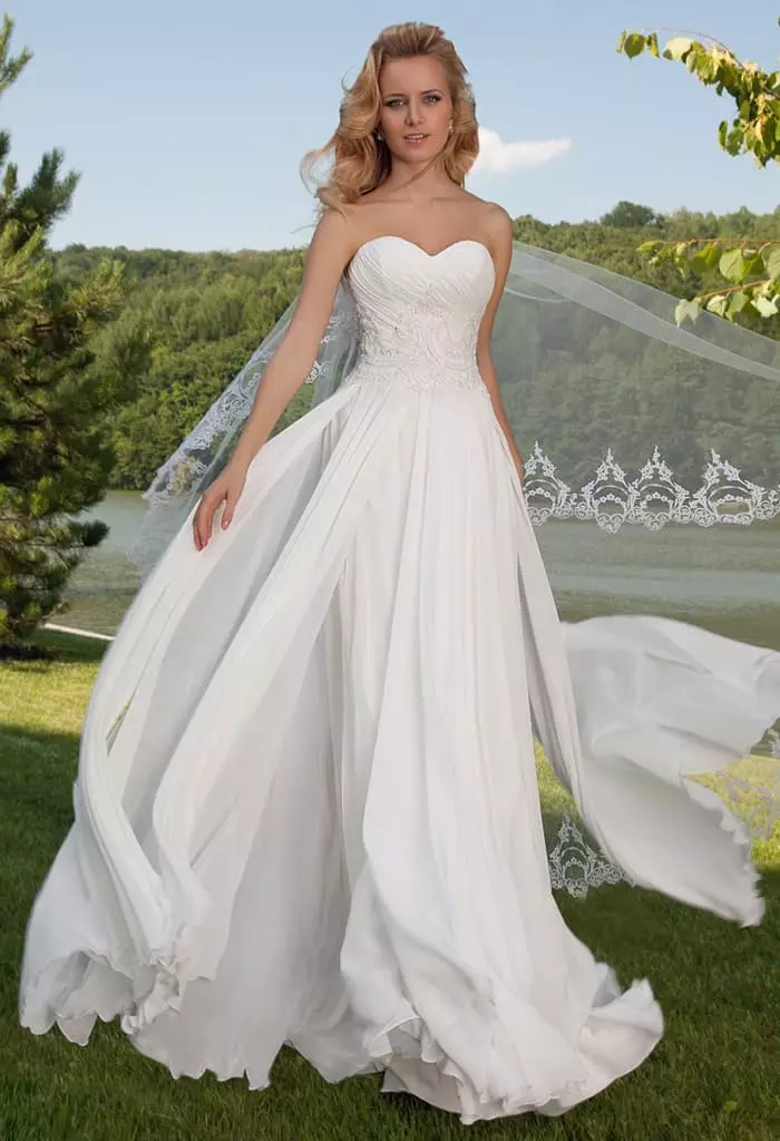 Lush Wedding Dress Ji Multi-Tier ji Oxana Flies