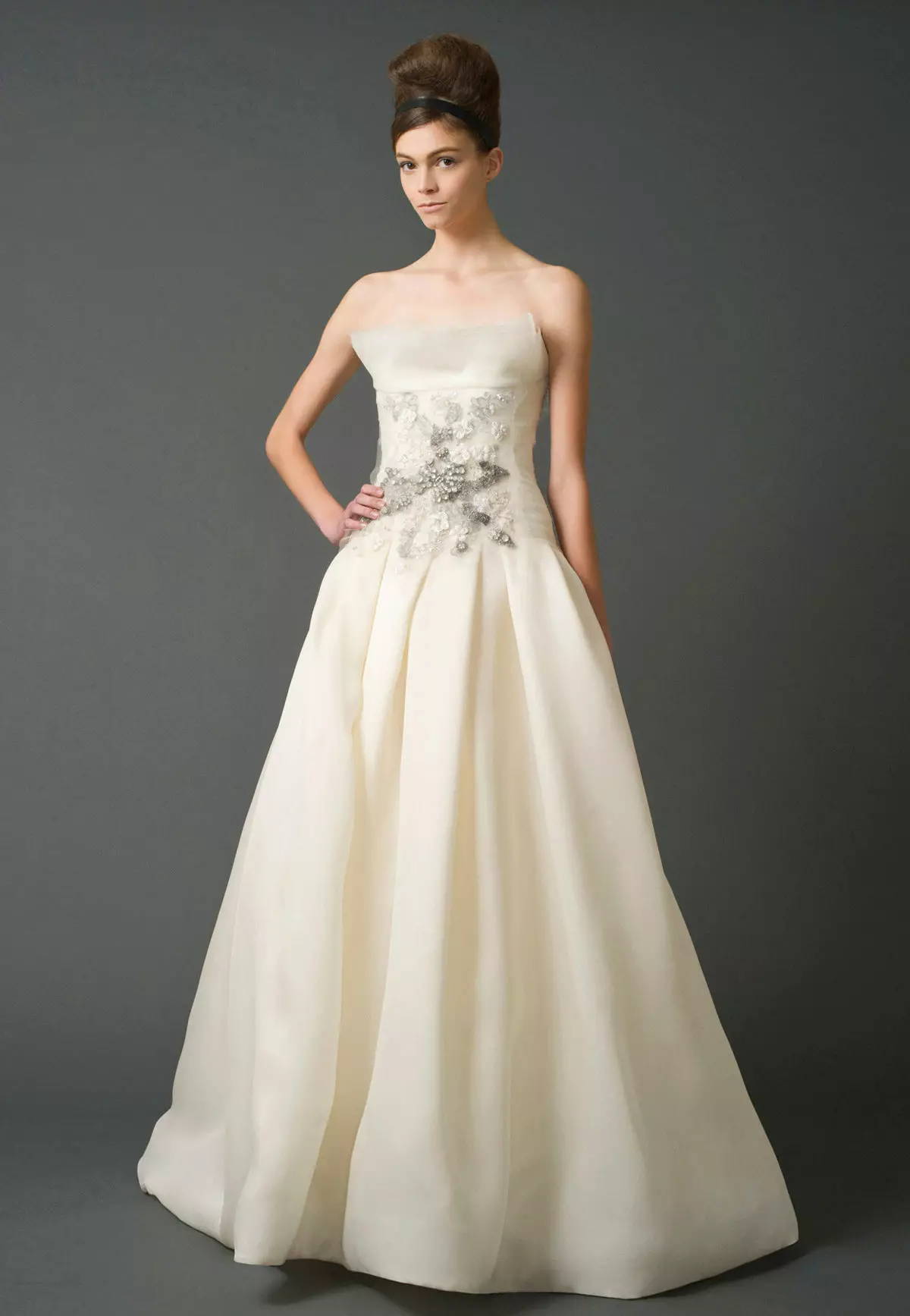 لباس عروسی از ایمان وونگ از مجموعه 2011 از 2011 A-shaped