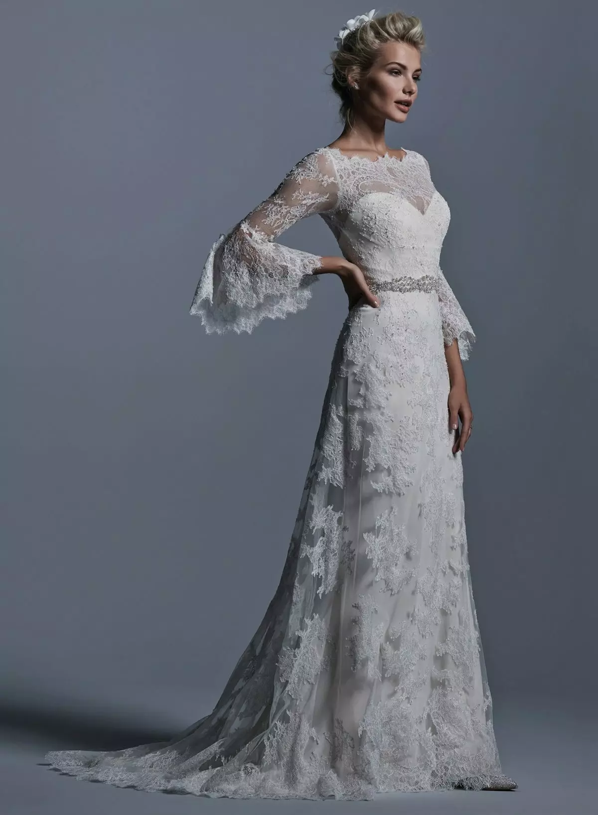 Lace Wedding Gaun nganggo Gaya Lengan ing Gaya Vintage