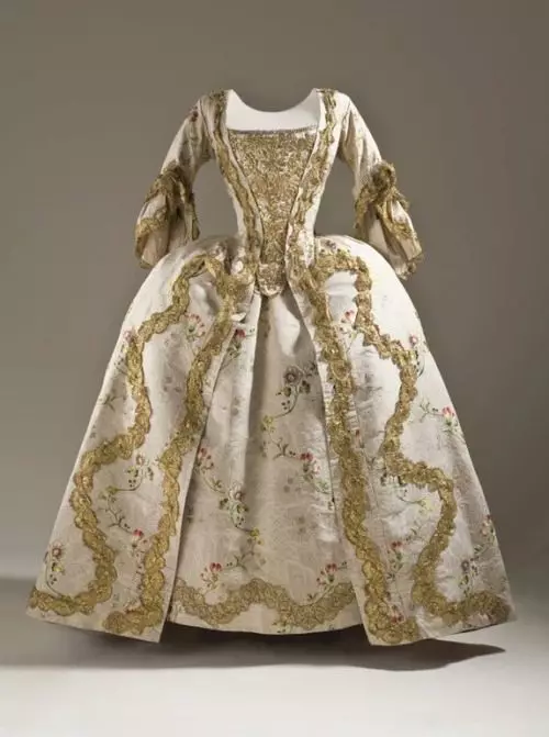 Հարսանյաց զգեստ 17-րդ դարի վերջին