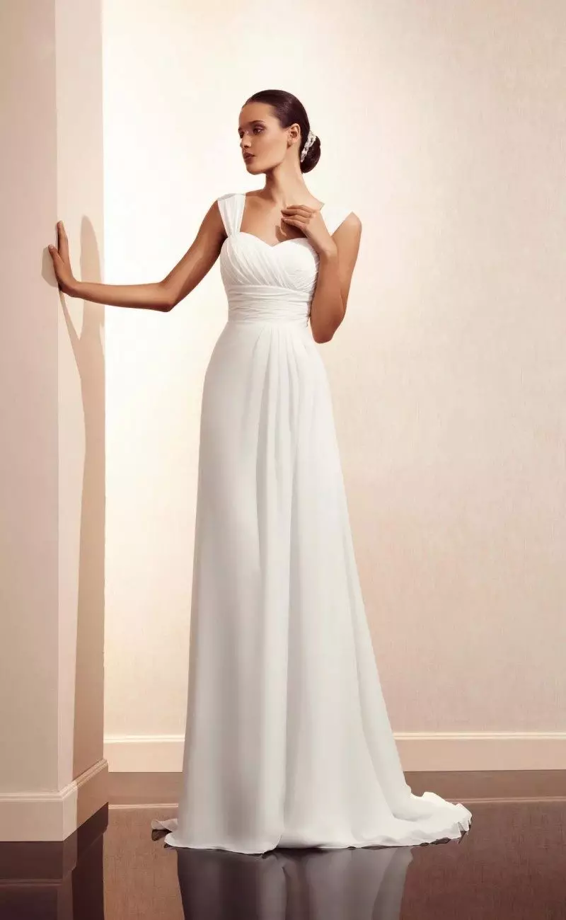 Сватбена рокля Ampir с контур