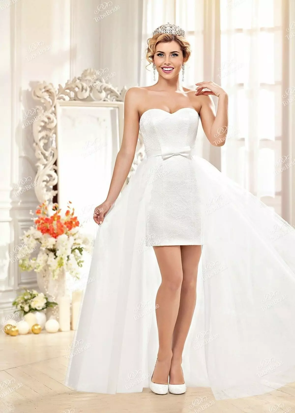 Либоси арӯсӣ аз коллексияи bridal 2014 бо ҳалқаи ҷудошаванда