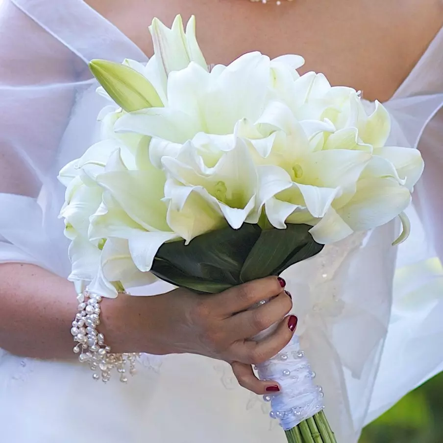 ດອກໄມ້ໃນ bouquet ຂອງ bride ໄດ້ (71 ຮູບ): ຊື່ຂອງພືດ wedding ຕາມລະດູການທີ່ດີທີ່ສຸດ 7980_21
