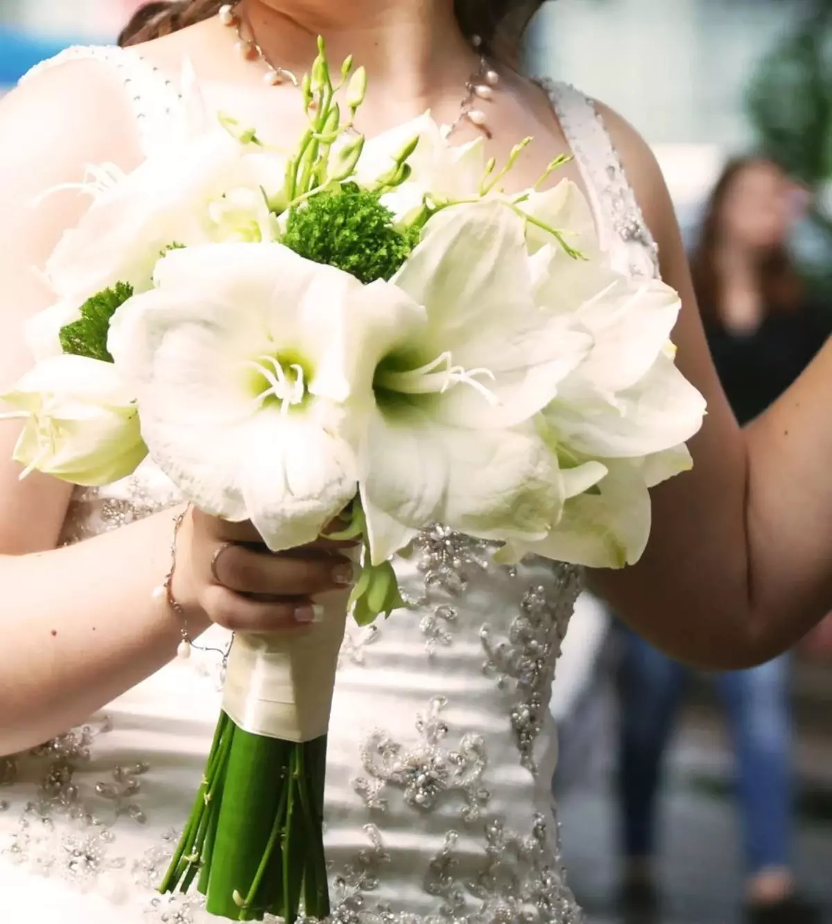 ດອກໄມ້ໃນ bouquet ຂອງ bride ໄດ້ (71 ຮູບ): ຊື່ຂອງພືດ wedding ຕາມລະດູການທີ່ດີທີ່ສຸດ 7980_23