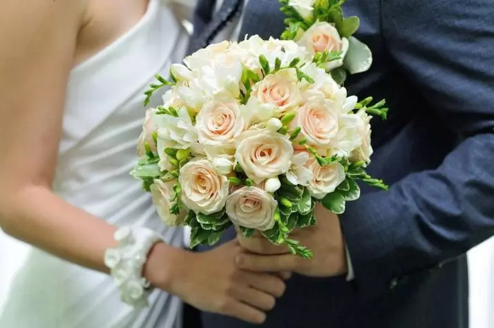 ດອກໄມ້ໃນ bouquet ຂອງ bride ໄດ້ (71 ຮູບ): ຊື່ຂອງພືດ wedding ຕາມລະດູການທີ່ດີທີ່ສຸດ 7980_7