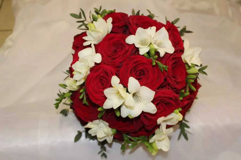 婚礼成分与小苍兰和满天星：红玫瑰（58张）新娘花束 7996_42