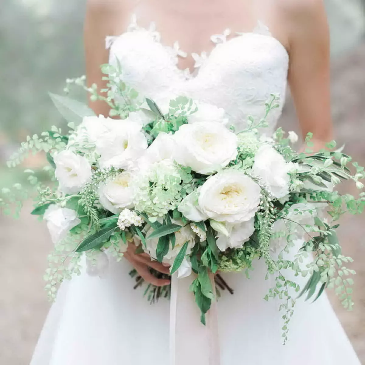 Букет нареченої «Растрепиш» (43 фото): весільний розпатланий букет білого і винного кольору 8004_30