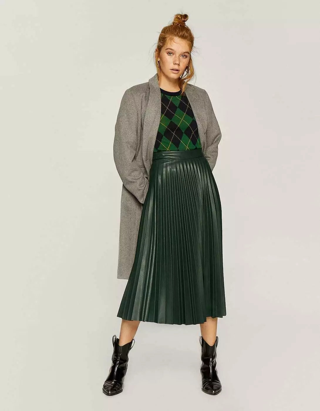 Placs Skirt Kulit: Apa yang perlu dipakai Rok Eco-Piece Pleated? Imej dengan skirt kulit tiruan hitam dan coklat 800_2