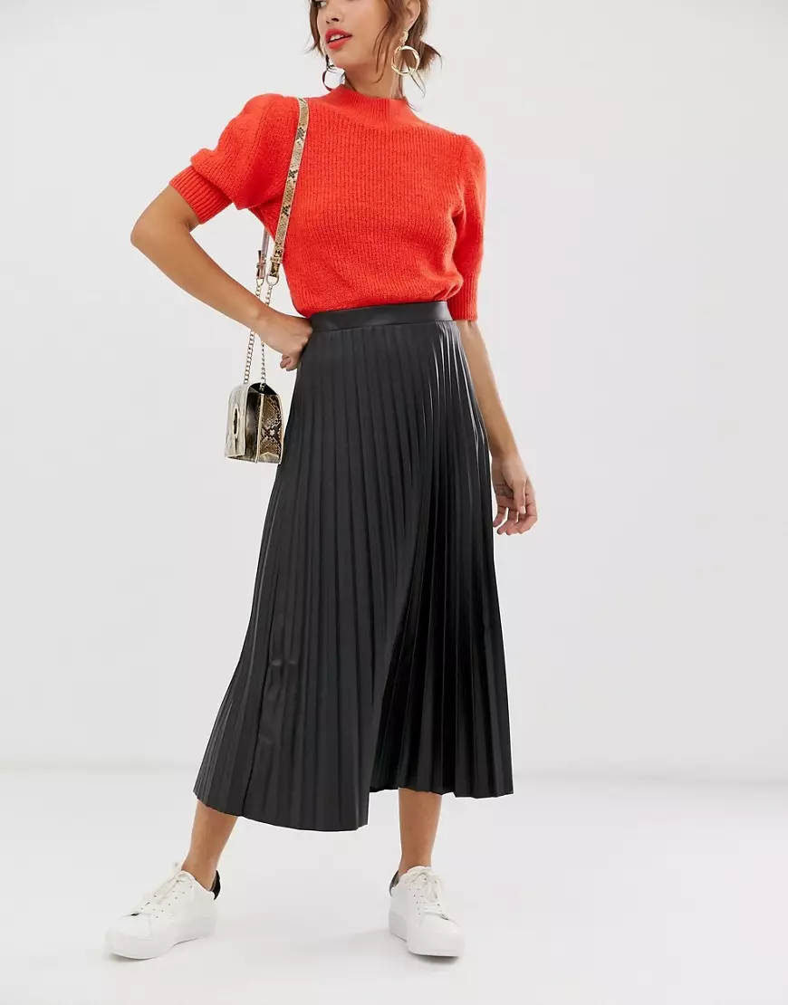 Plays चमड़े के स्कर्ट: Pleated इको-टुकड़ा स्कर्ट पहनने के लिए क्या? काले और भूरे रंग की कृत्रिम त्वचा स्कर्ट वाली छवियां 800_44