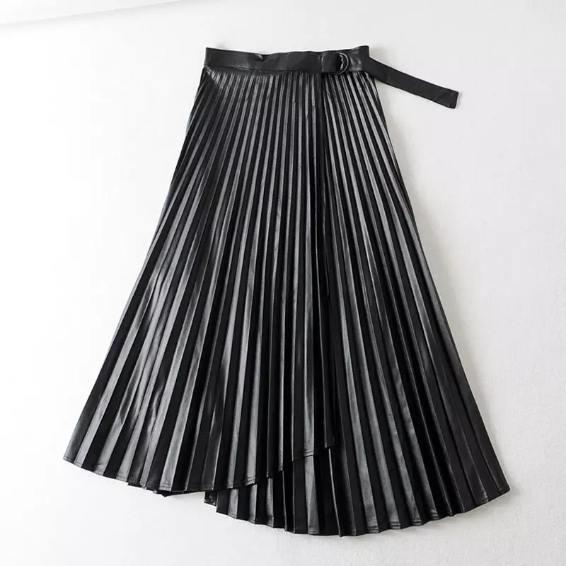 Plears Skirt Kulit: Apa yang Harus Kenakan Rok Eco-Piece Lipit? Gambar dengan rok kulit tiruan hitam dan coklat 800_59