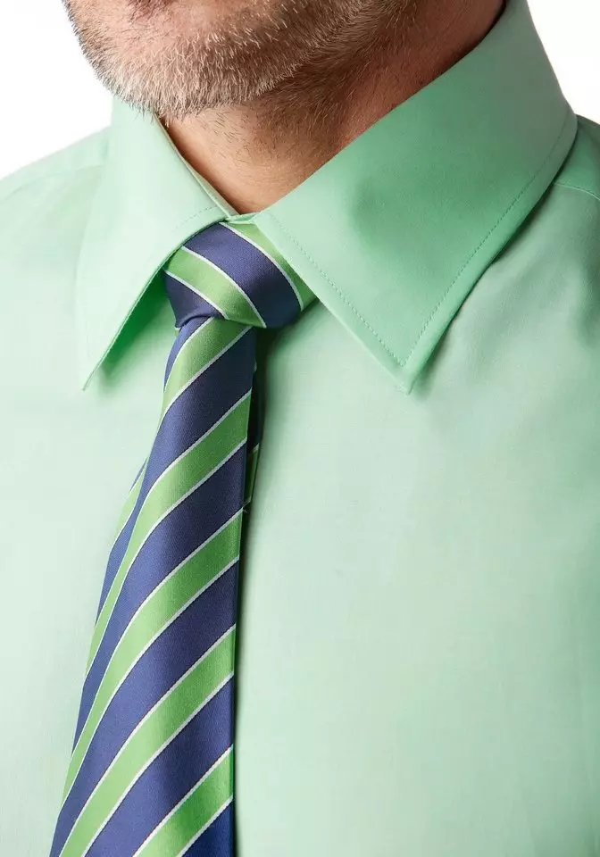 Зеленый галстук с какой рубашкой сочетается