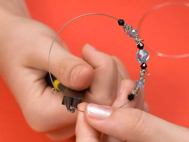 Pamäťový drôt: memoria drôt pre náhrdelník a guľôčkové náramky. Čo je to drôt s pamäťou? 8166_17