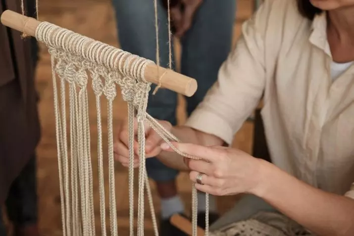 Macrame Cong: Ebidoro atụmatụ nke ọnụ dị mfe, ewepụghị na square, 