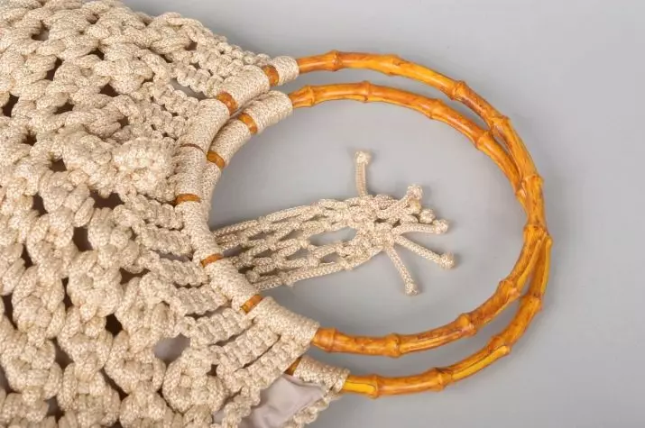 Macrame (41 fotos): ¿Qué es? Opciones de productos. ¿Cómo tejer patrones? Usando artesanías en el interior. Historia de origen 8179_3