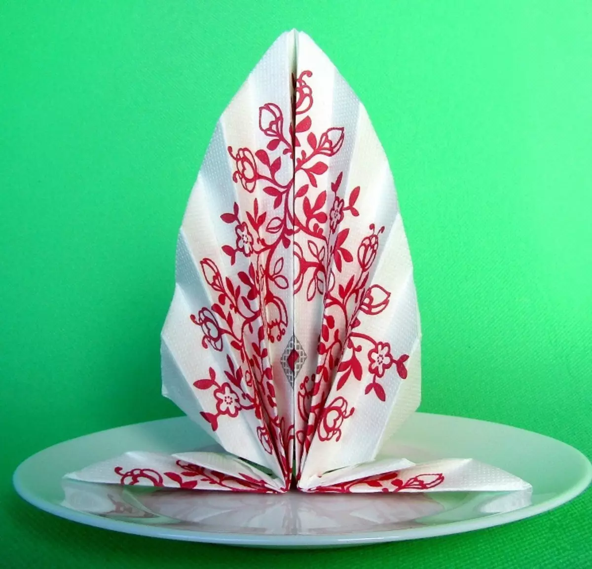 Sa e bukur të dele letër napkins në tryezë festive? 46 Skemat Photo Folding, si për të napkins origjinale kolaps për pushime 8215_44