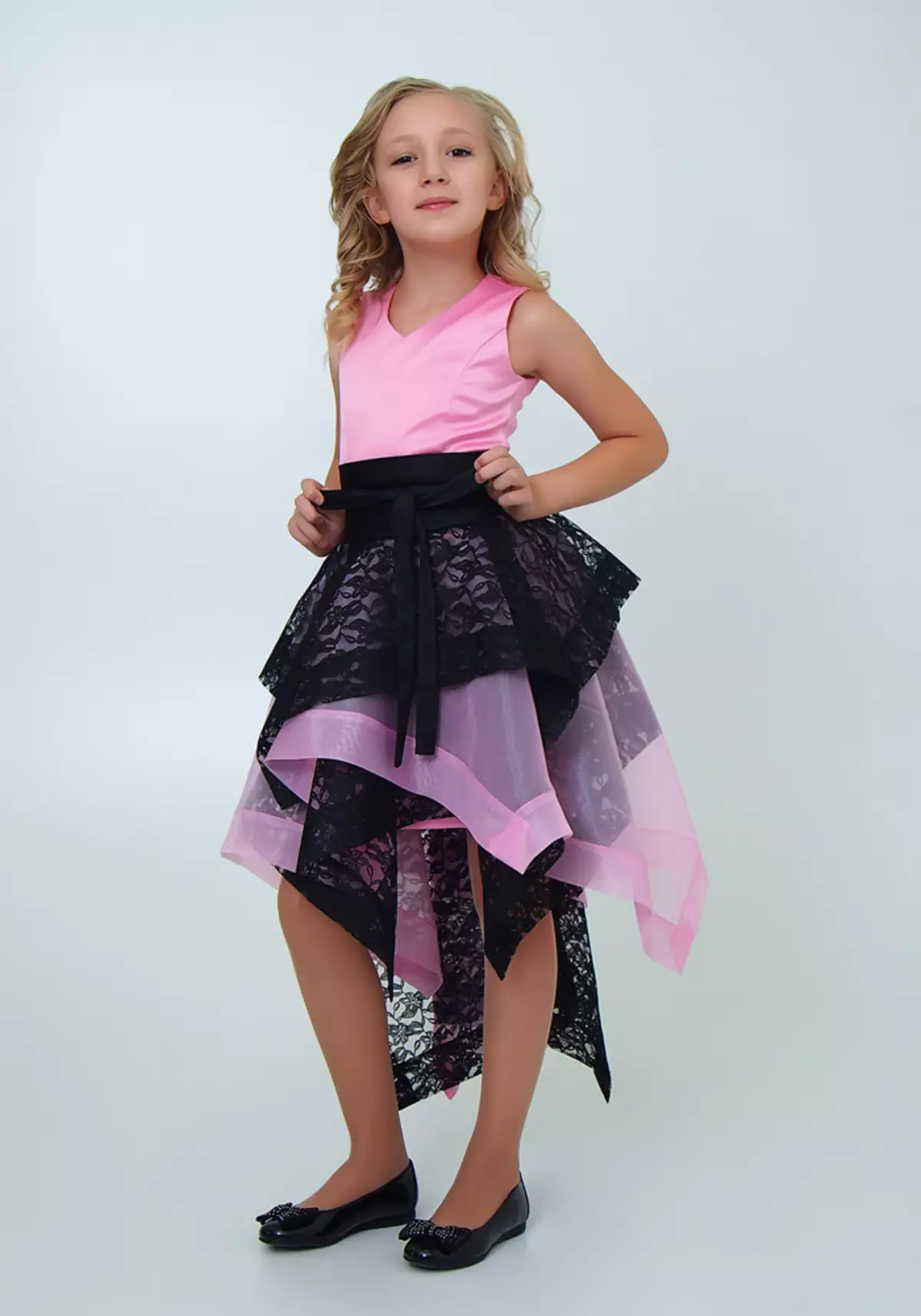 Jaungada kleitas meitenēm: krāsas bērnu kleitas par jauno gadu, kleitas bērniem 5-10 gadiem, 11-12 gadus vecs, un citas vecuma 822_13