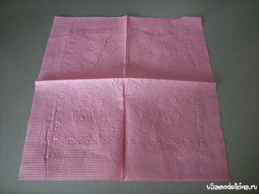 Sa e bukur për të palosur napkins letër në pecetë? 40 fotografi se si të dele dhe si të vendosni napkins për të shërbyer një tabelë 8231_32