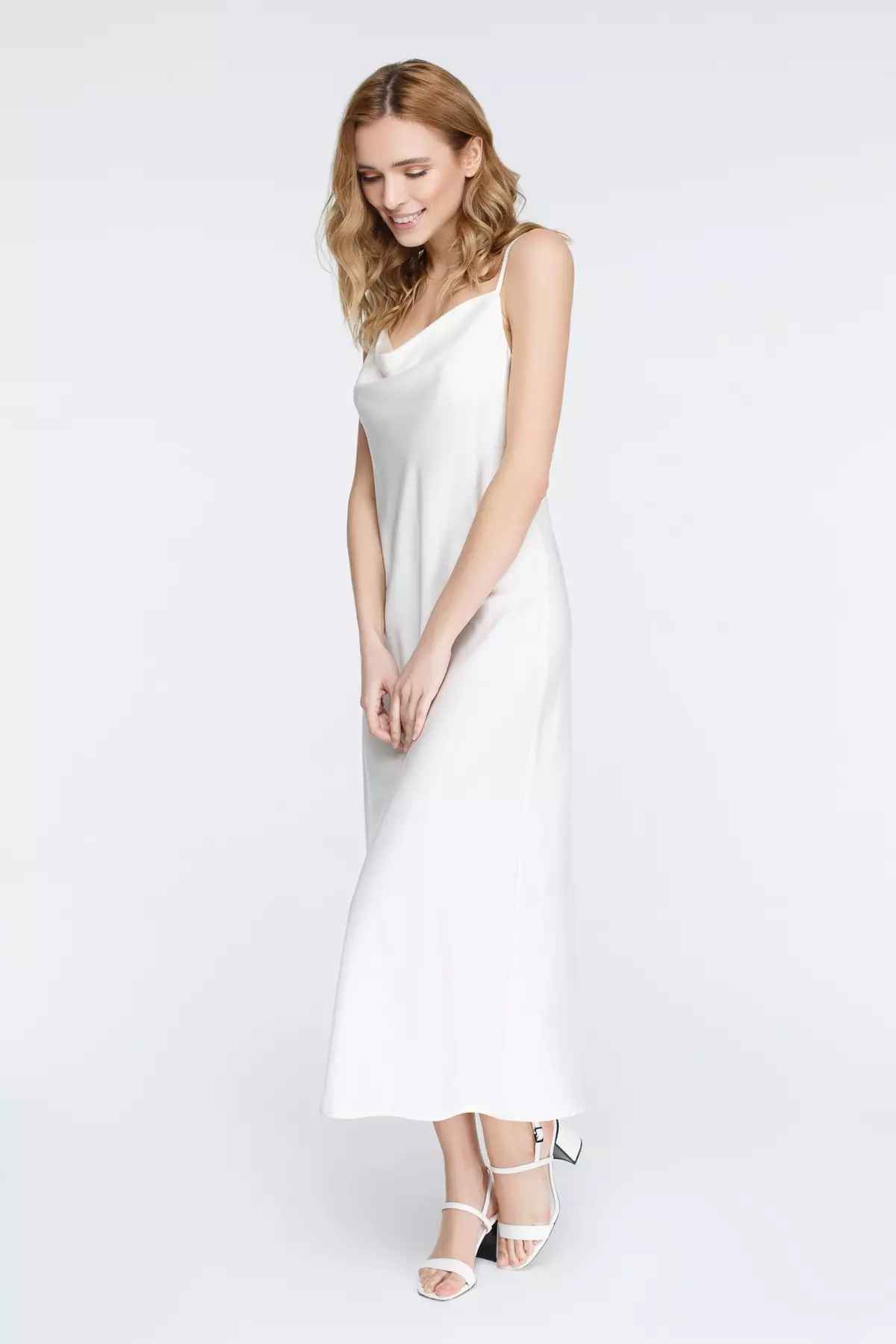 Белое платье комбинация
