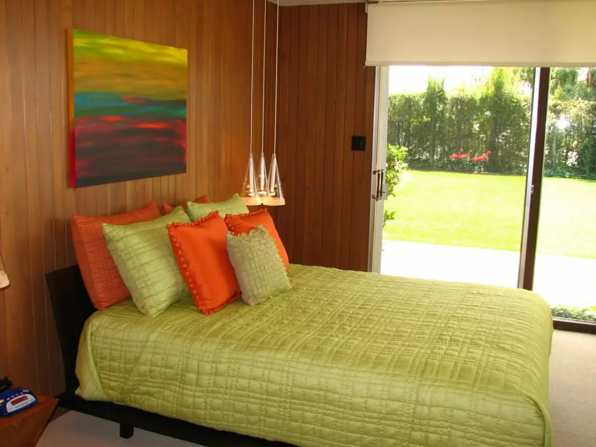 Como debe a cama en Fengshui estar no cuarto? 29 foto cama adecuada cama de cama e cor. Que colgar sobre a cama? 8266_20