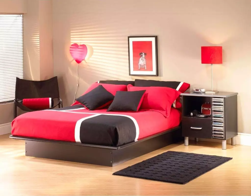 Bagaimanakah katil di Fengshui berada di bilik tidur? 29 foto katil linen katil yang betul dan warna. Apa yang perlu digantung di atas katil? 8266_21
