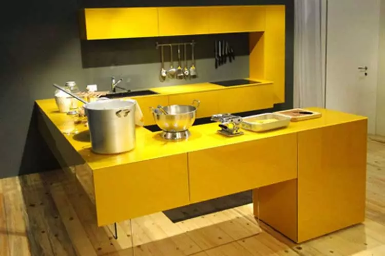 Mobiliário para móveis: como colocar móveis na casa? Qual é a melhor mesa de jantar ligada na cozinha? 8283_10