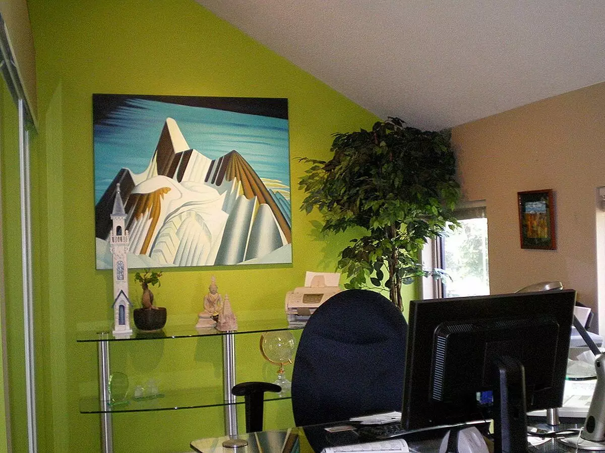 풍수 직장 (23 개 사진) : 돈, 문 위치와 벽 색상을 유치하기 위해 사무실에서 사무실에서 작업 테이블, 그림 설계를위한 팁 8288_22