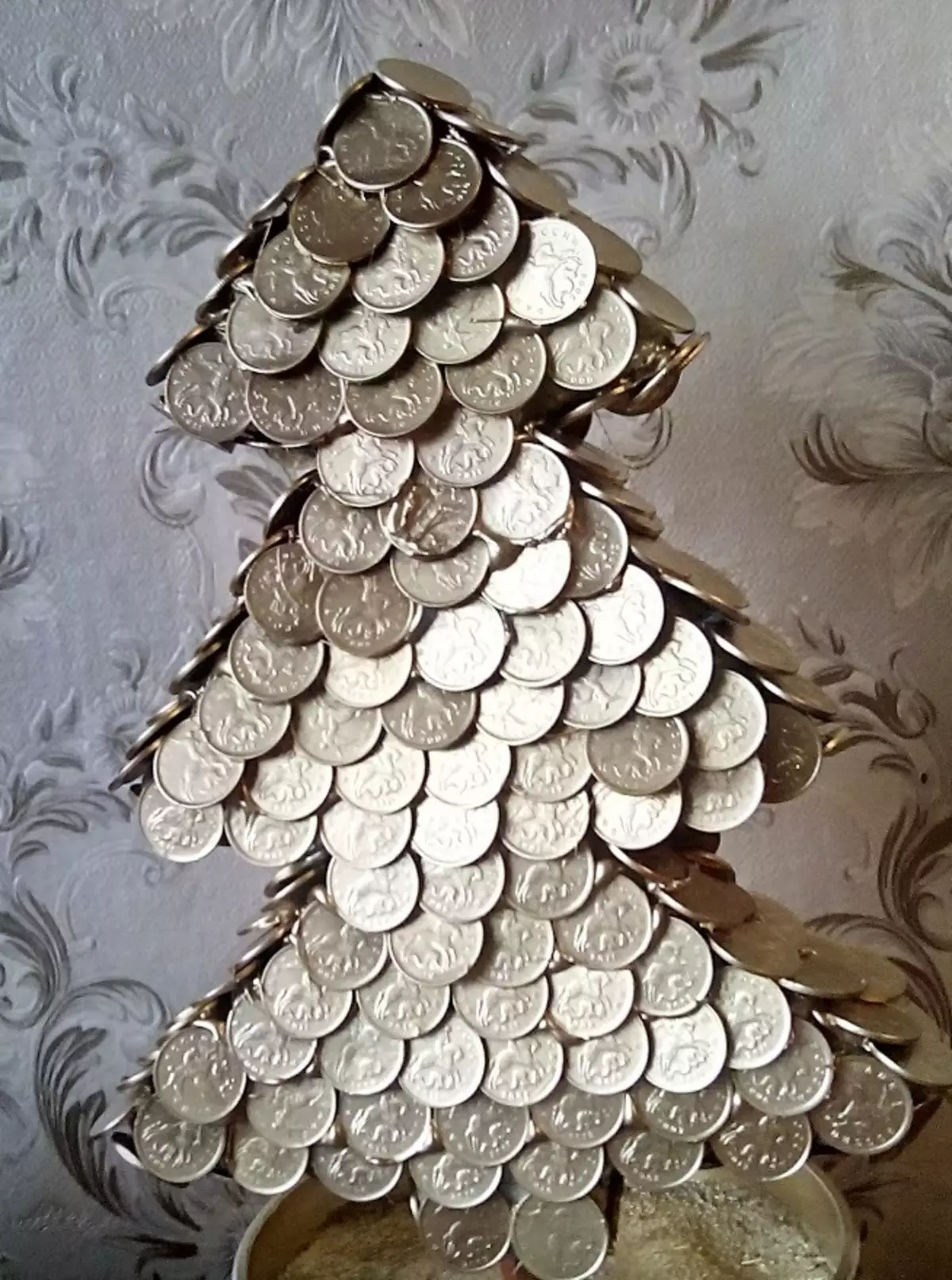 Kendi elleriyle paralardan para ağacı (26 fotoğraf): Sequins ve Altın Paralardan Ahşabın imalatı için adım adım ana sınıf 8291_18