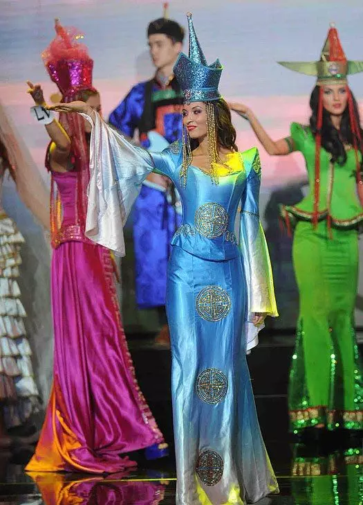 Buryat National Costum (66 poze): Costumul tradițional de Femeie Baryat, costume stilizate ale oamenilor de Baryatia 835_45
