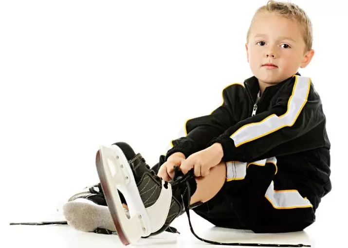 Kids skøjter (57 billeder): Hvordan vælger du dem på sko i størrelse? Hvad bedre for begyndere? Skøjter 