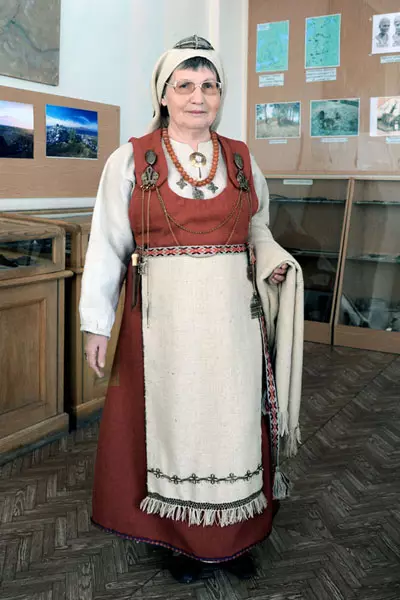 Национални костим Карелова (40 фотографија): Женски традиционални Карелиан Оутфит 838_10