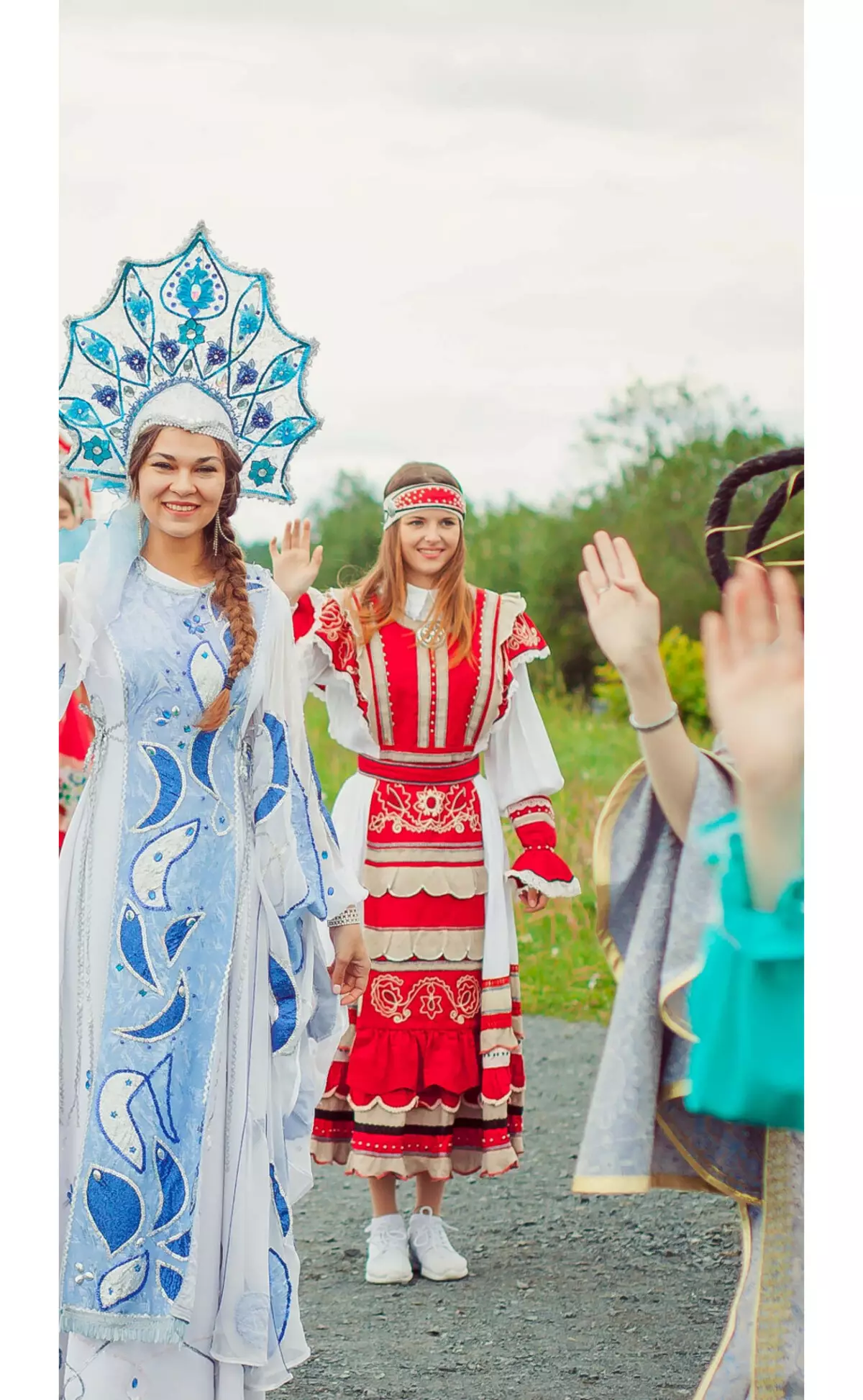 カレロフの国立衣装（40枚の写真）：女性の伝統的なカレリアの衣装 838_7
