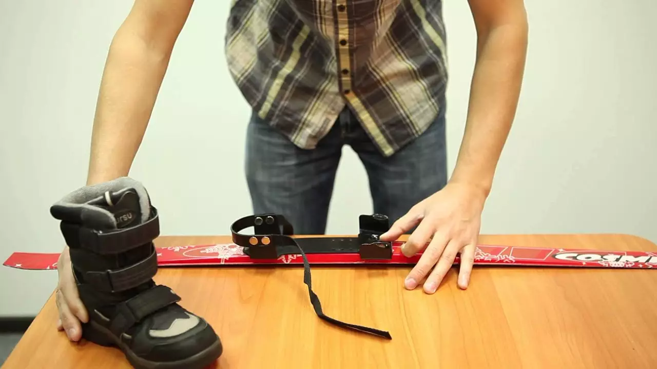 Fixare pentru schiurile copiilor: Tipuri de elemente de fixare de schi pe pantofi. Cum se instalează fixarea universală? 