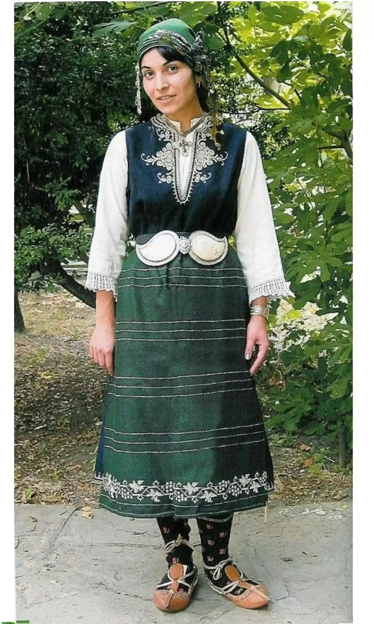 Ирска костим (47 фотографии): Национална женска облека на луѓето од Ирска, костим за танц кој ирскиот носи 843_3