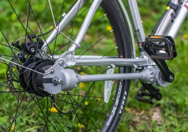 Велосипед со кардан диск: карактеристики на модели со кардан, производители на велосипеди со CARDAN пренос 8451_6